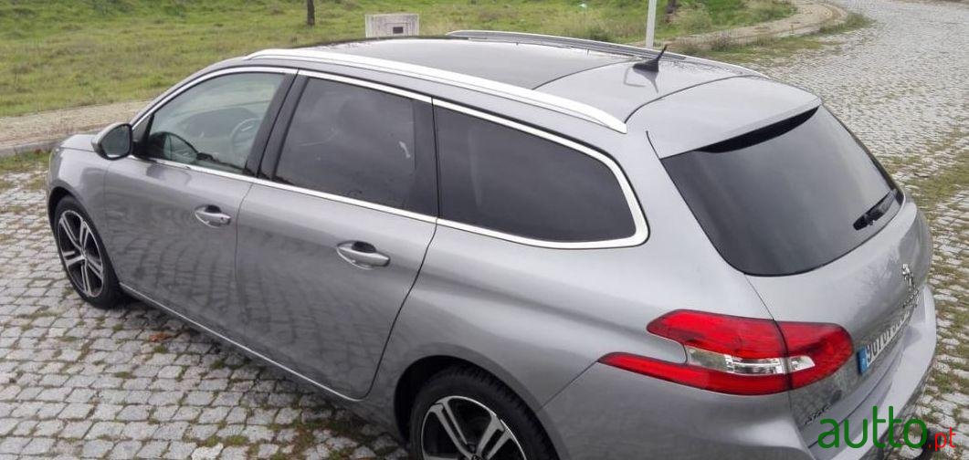 2015' Peugeot 308 Sw photo #1