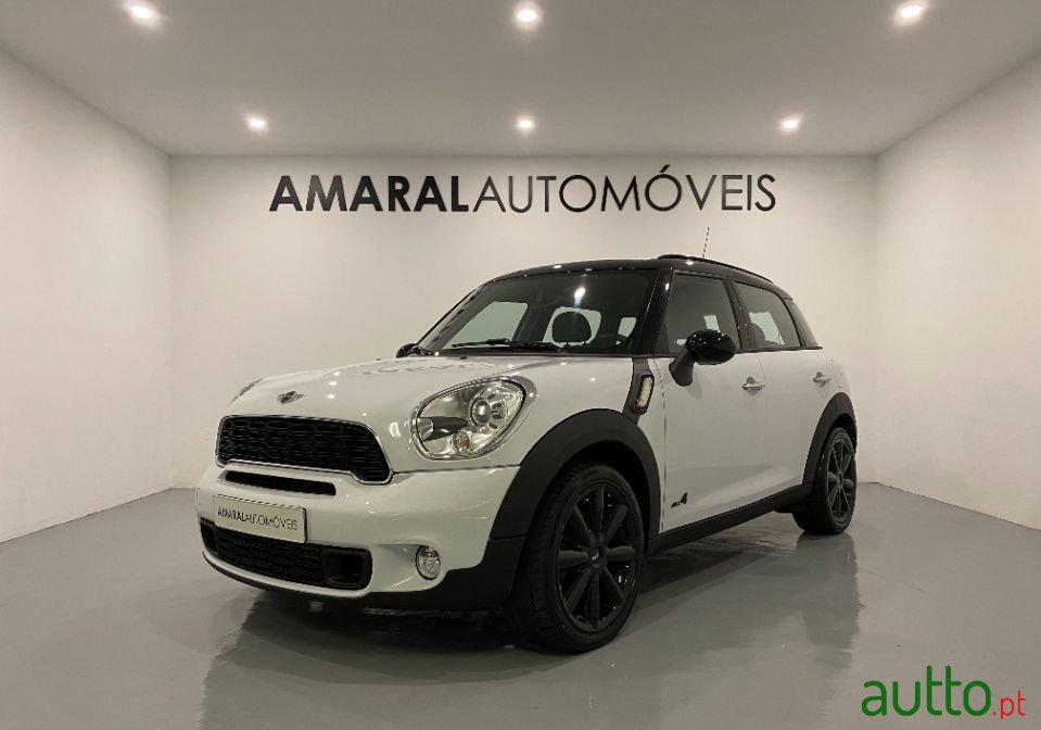 2011' MINI Countryman photo #1