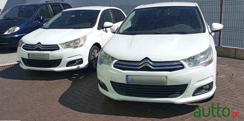2011' Citroen C4 1.6 E-Hdi Exclusive photo #1