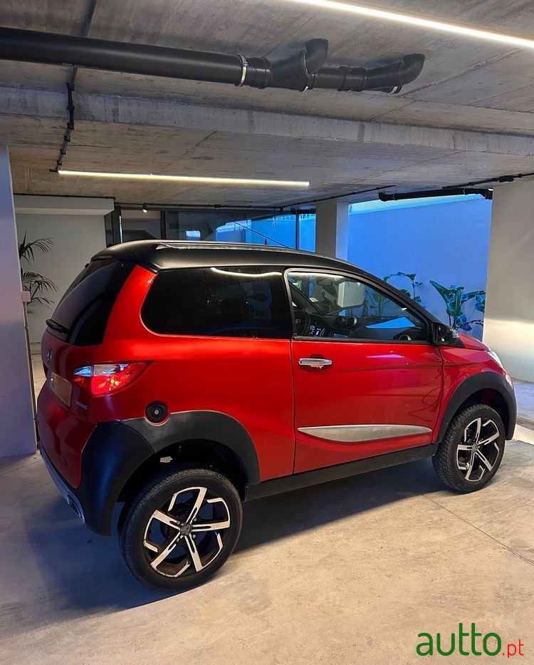 2021' Aixam Crossover photo #1