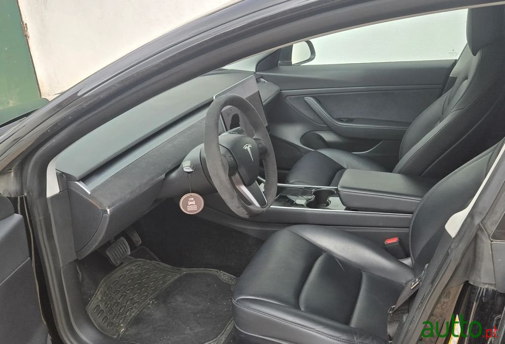 2020' Tesla Model 3 photo #3