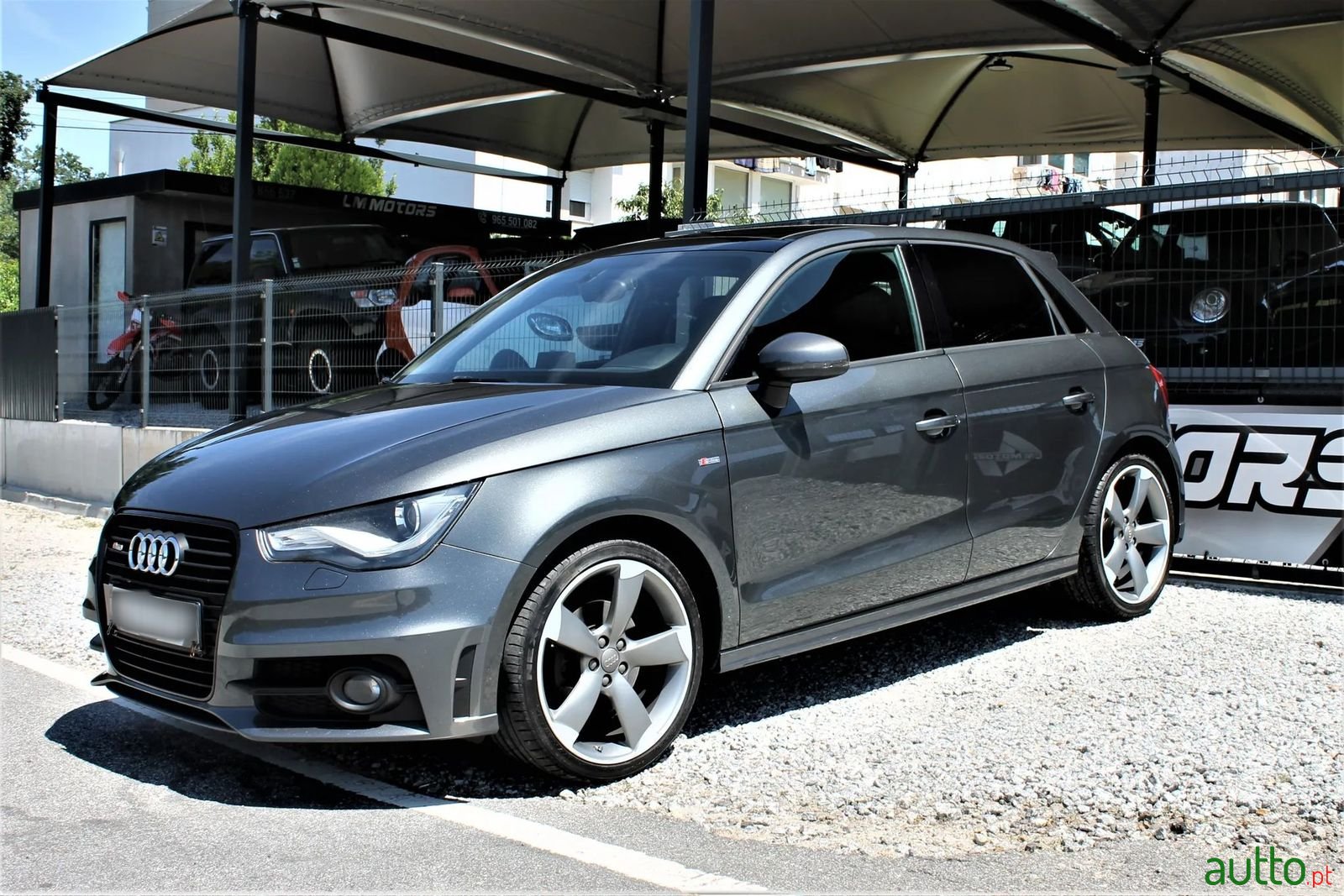 2012' Audi A1 photo #3