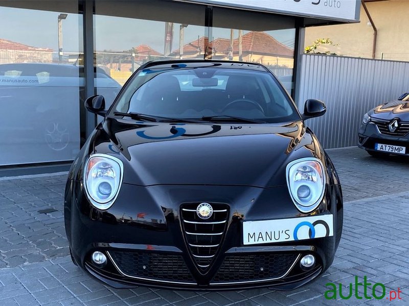 2011' Alfa Romeo MiTo photo #2