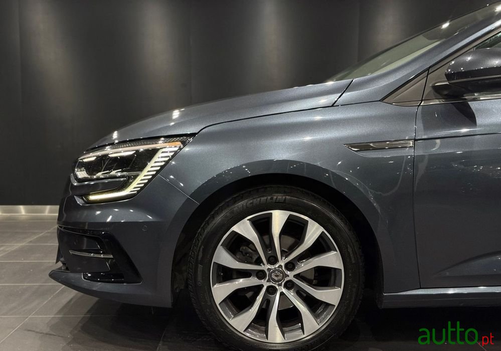 2021' Renault Megane photo #2