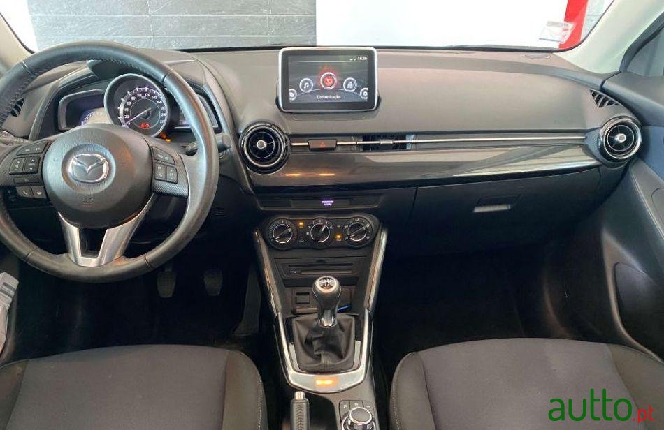 2017' Mazda 2 photo #4