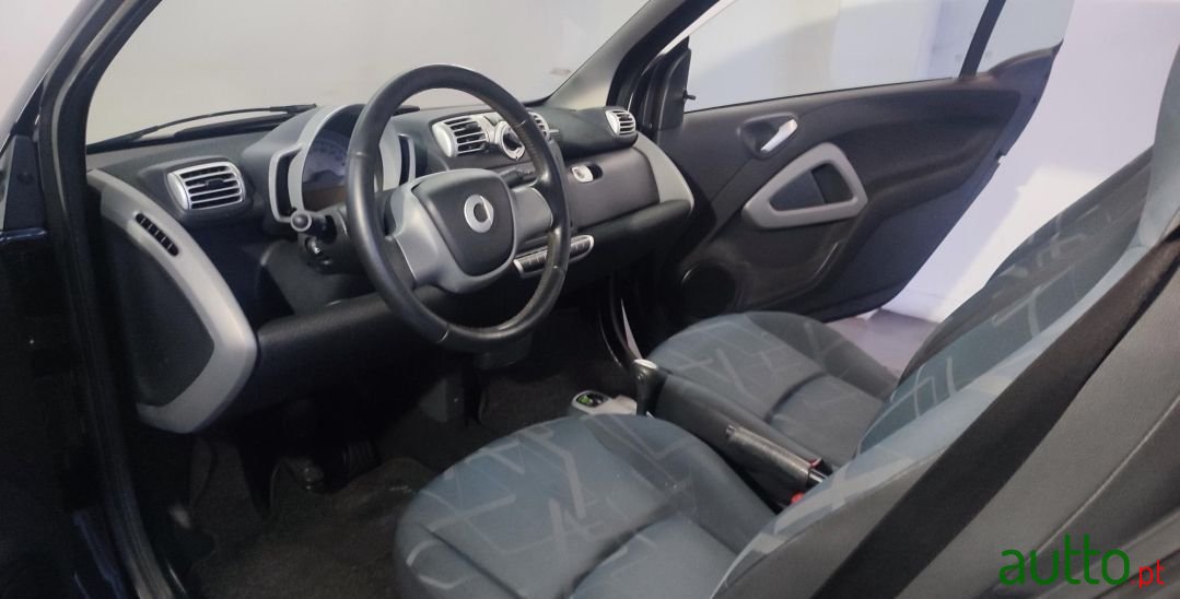 2009' Smart Fortwo photo #2