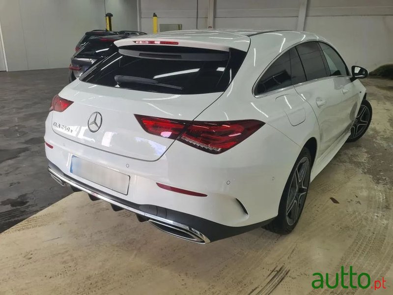 2021' Mercedes-Benz Classe Cla photo #2