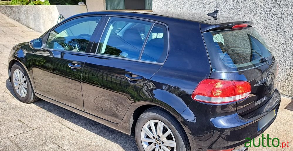 2012' Volkswagen Golf photo #5