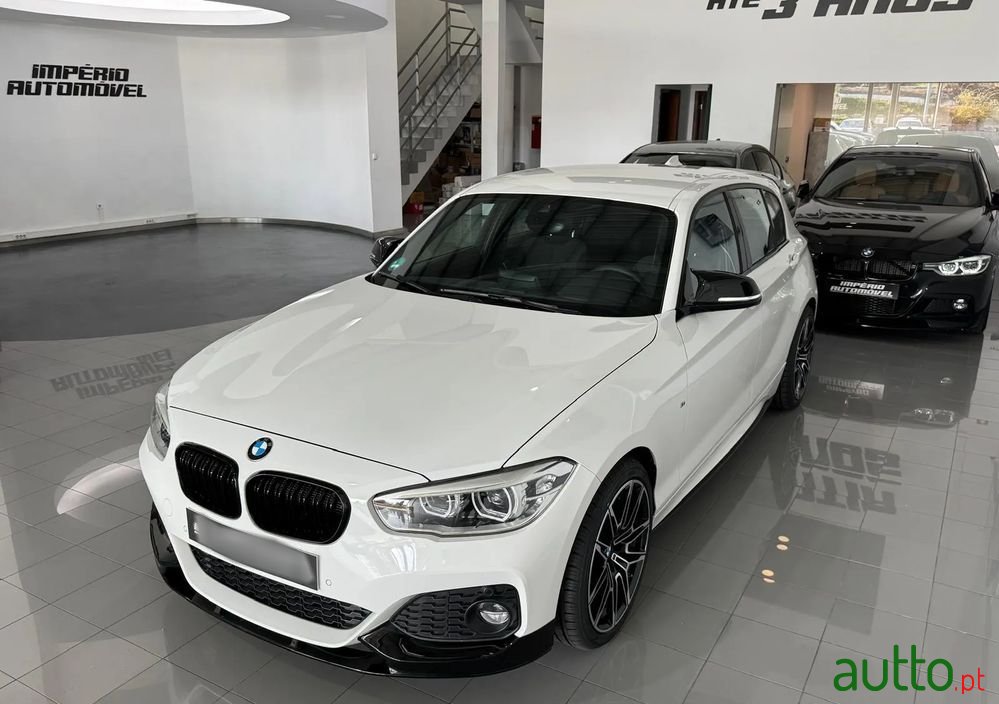 2017' BMW Série 1 I Pack M photo #2