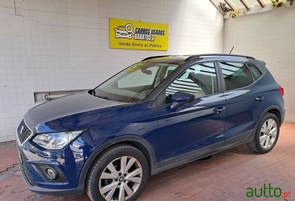 2019' SEAT Arona 1.6 Tdi Style photo #2