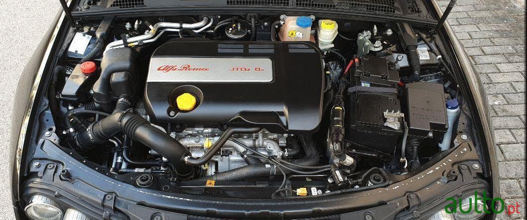 2008' Alfa Romeo 159 photo #3