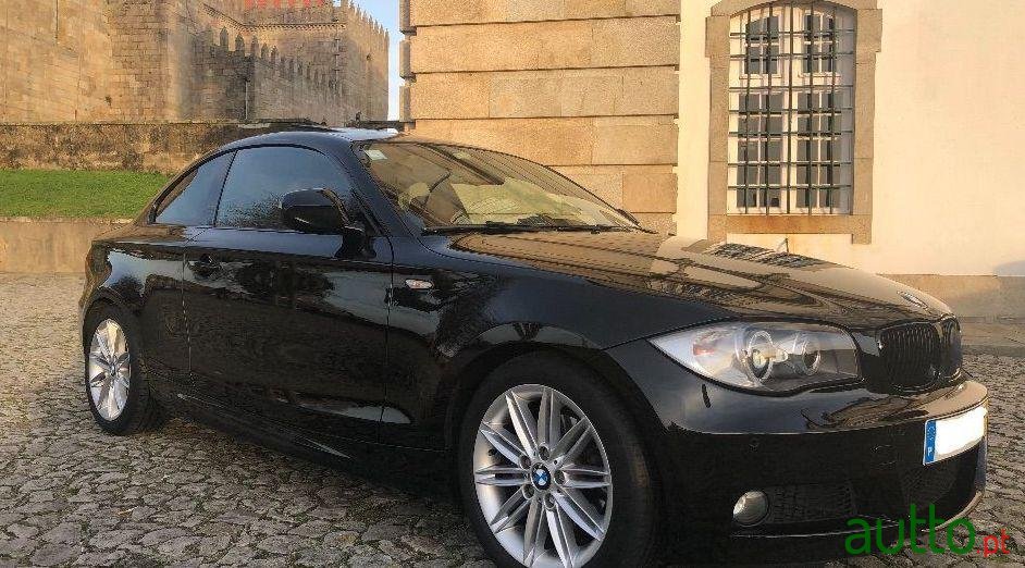 2011' BMW 120 D Coupe Pack M photo #2