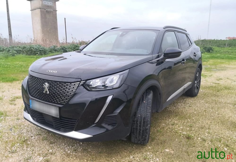 2020' Peugeot 2008 1.5 Bluehdi Allure Pack Eat8 photo #1