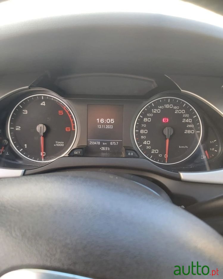 2010' Audi A4 Avant photo #5