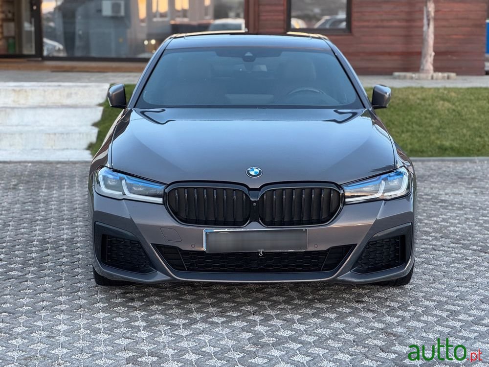 2021' BMW Série 5 D Pack M Auto photo #5
