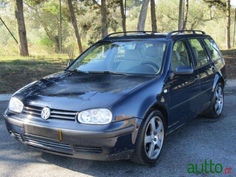 2002' Volkswagen Golf Variant photo #2