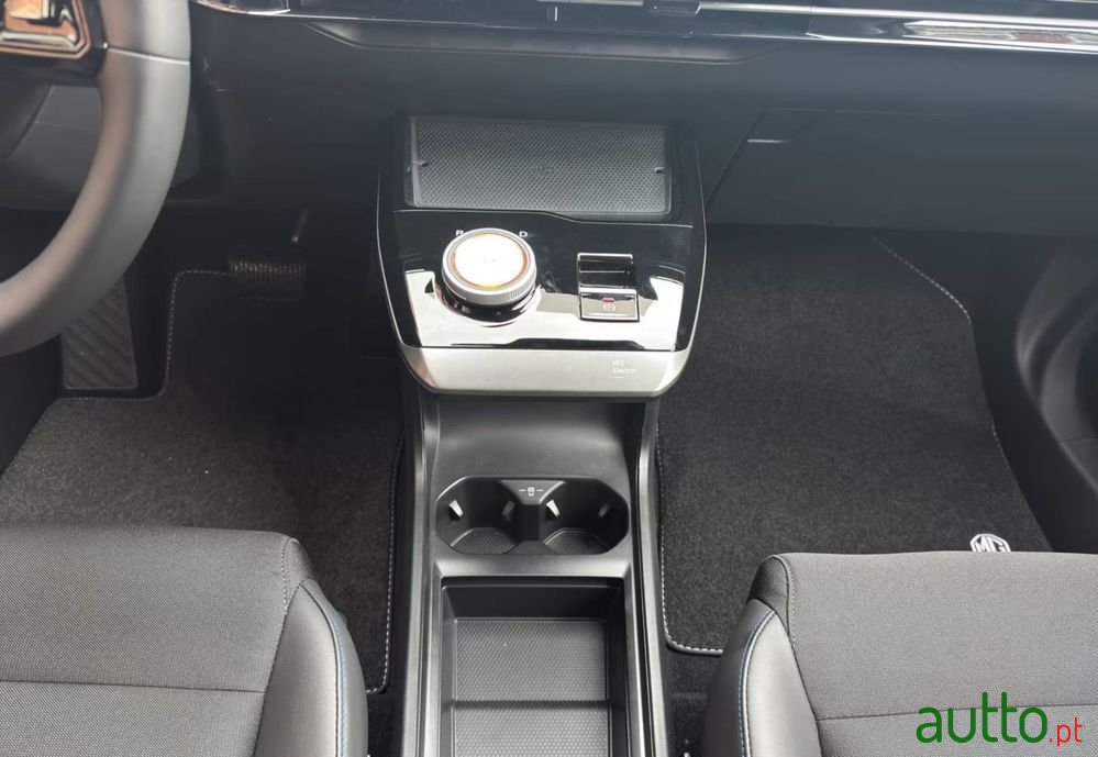 2024' MG MG4 photo #6