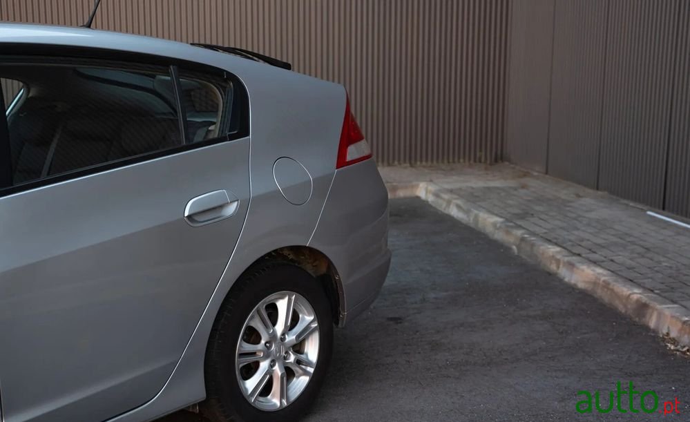 2010' Honda Insight photo #4