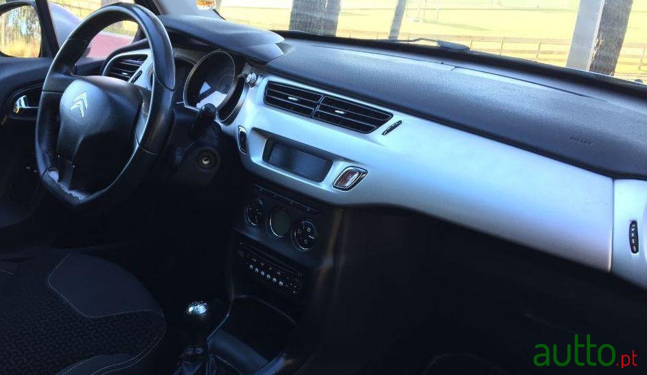 2010' Citroen C3 1.4 Hdi Seduction photo #3