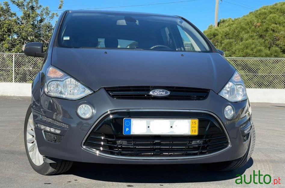 2015' Ford S-Max photo #3