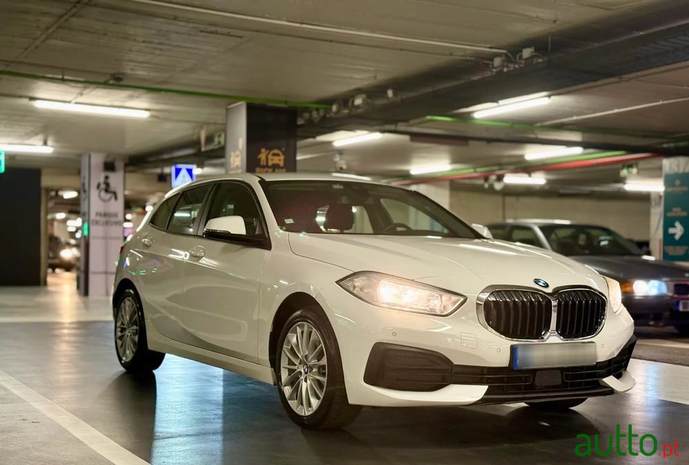2021' BMW Série 1 photo #1