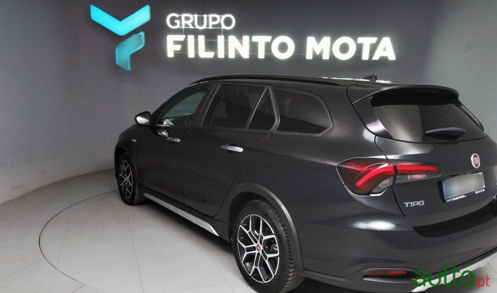 2023' Fiat Tipo Station Wagon photo #4