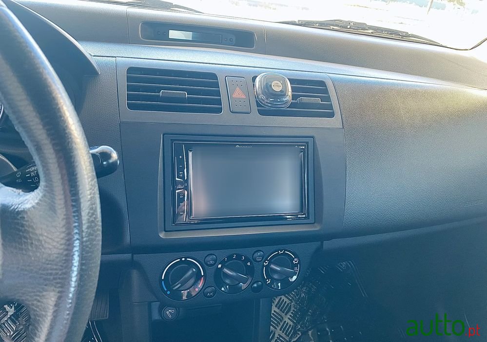 2008' Suzuki Swift 1.3 Ddis Gl photo #4