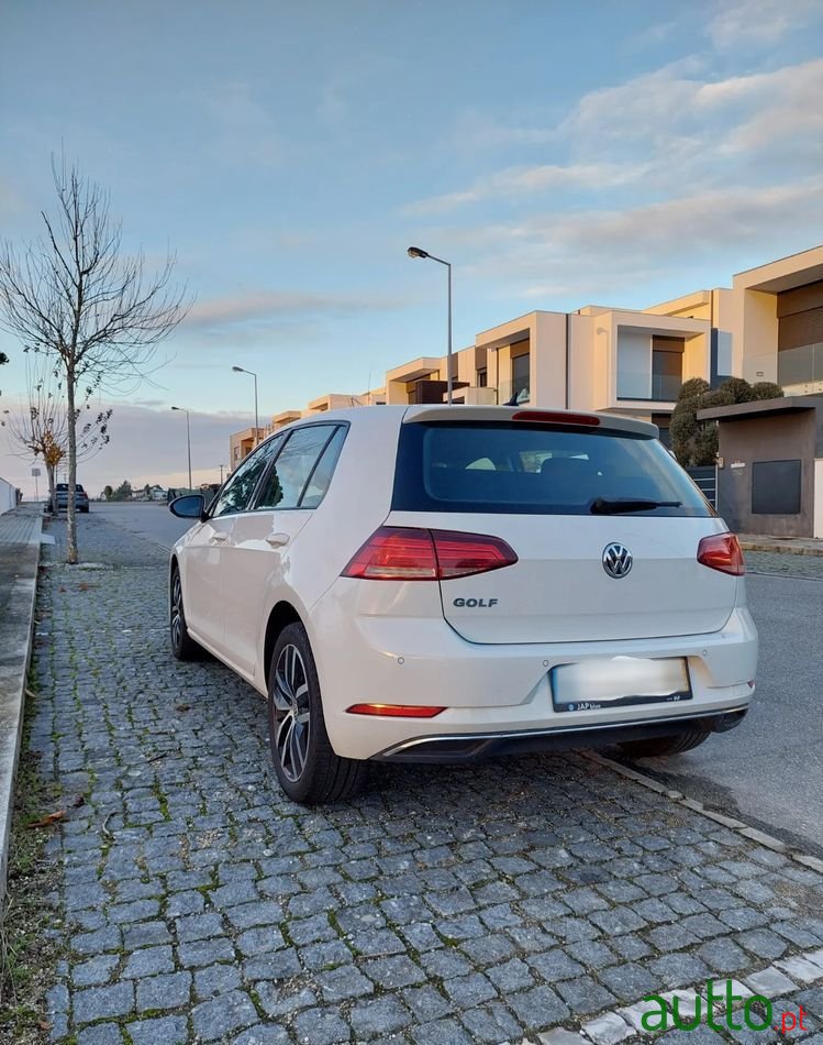 2017' Volkswagen Golf 1.6 Tdi Highline photo #5