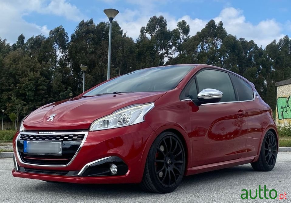 2016' Peugeot 208 photo #2