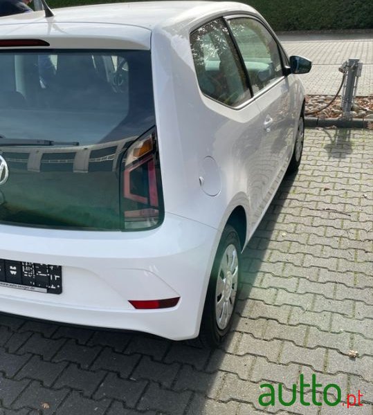 2018' Volkswagen Up photo #4
