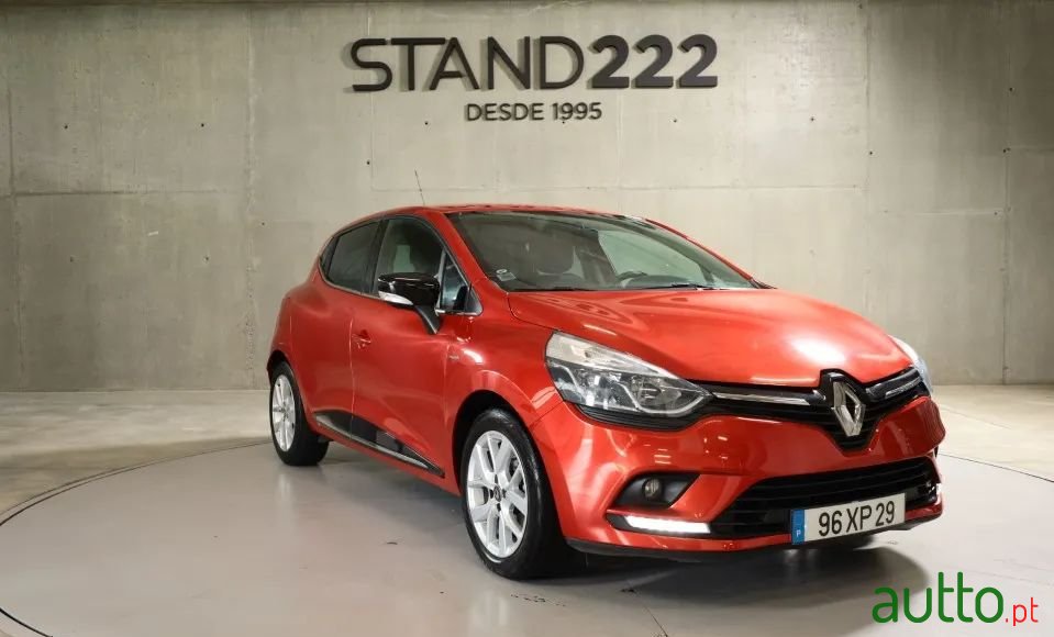 2019' Renault Clio photo #3