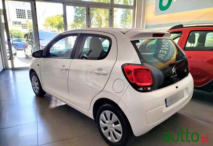 2017' Citroen C1 Vti Live photo #6