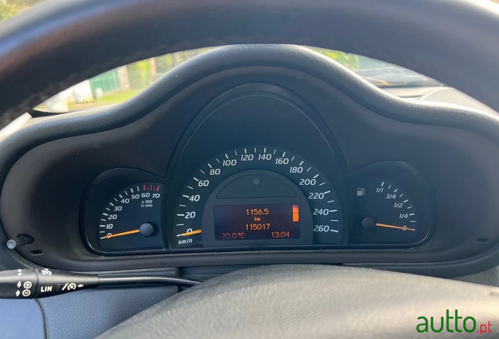 2003' Mercedes-Benz C 200 photo #4