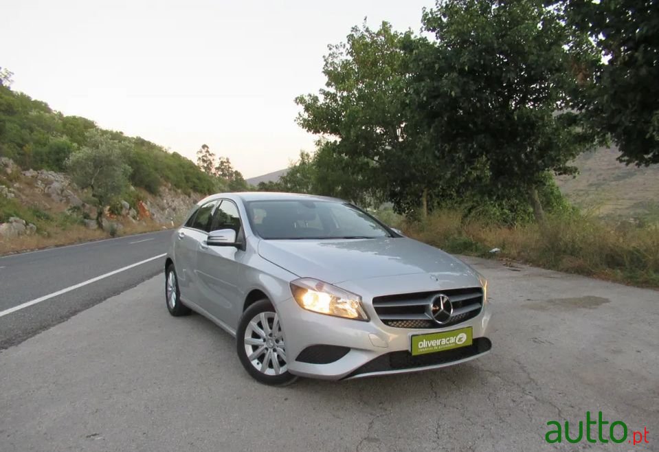 2015' Mercedes-Benz A-180 photo #2