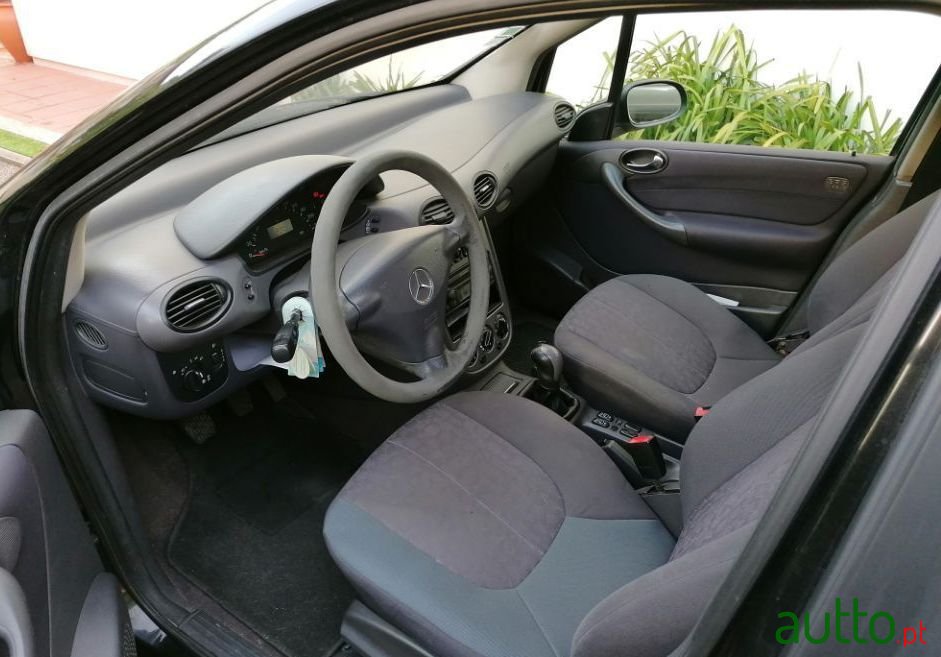 2003' Mercedes-Benz A-170 photo #2