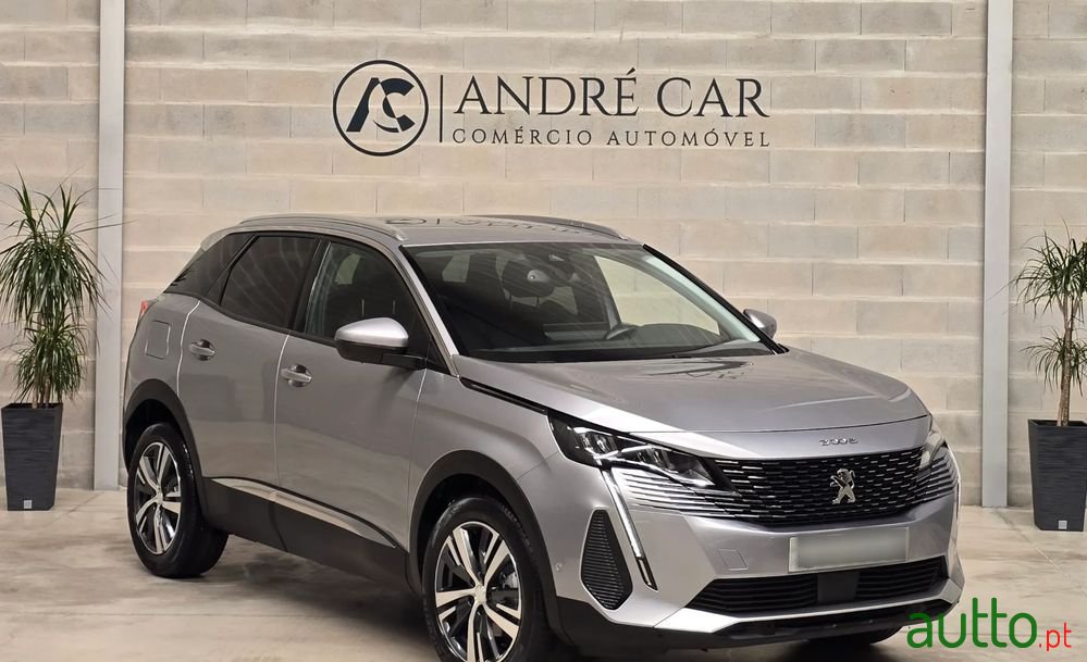 2021' Peugeot 3008 photo #2