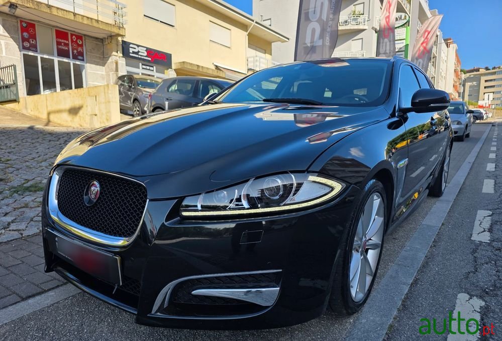 2014' Jaguar Xf Sportbrake 2.2 photo #6