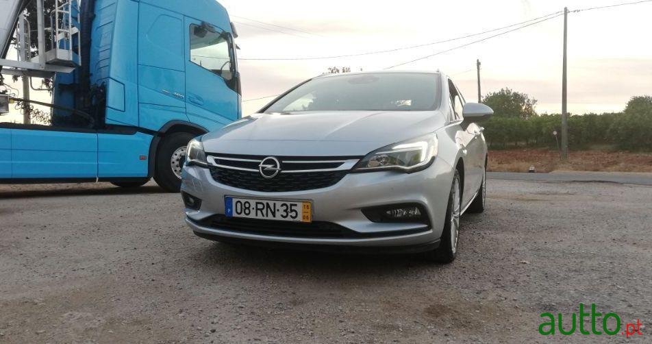 2016' Opel Astra Sports Tourer photo #1