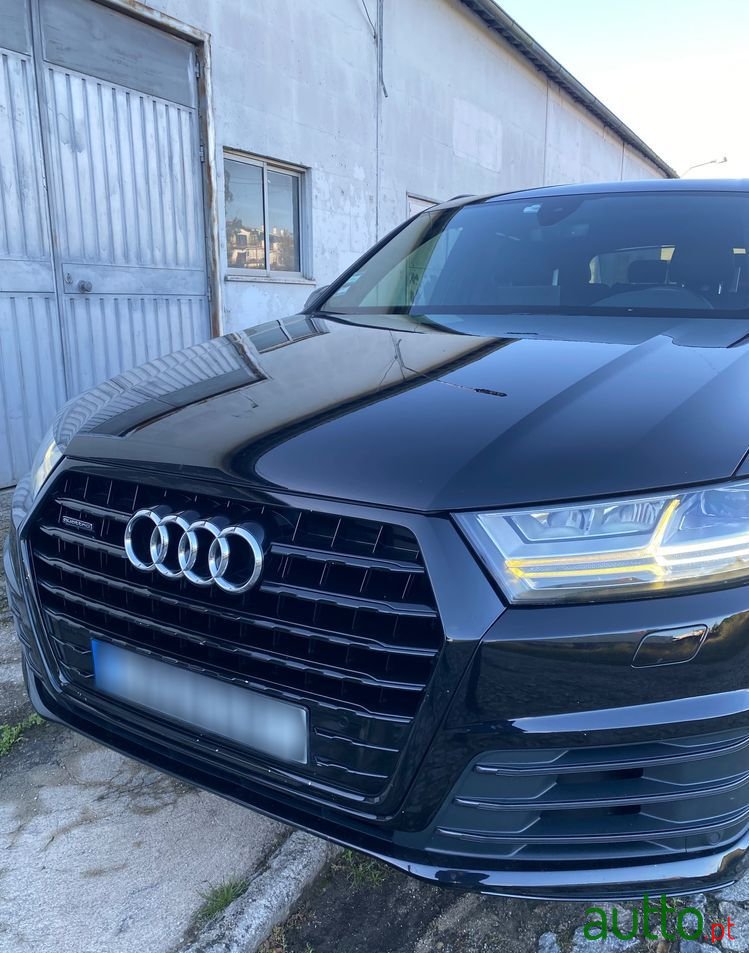 2016' Audi Q7 photo #4