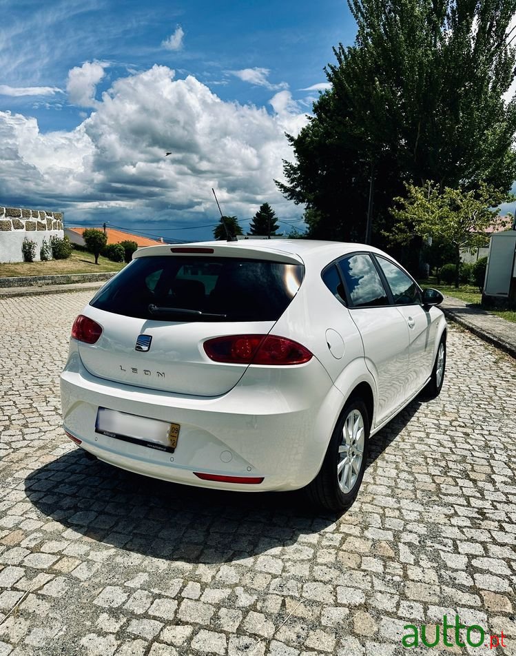 2009' SEAT Leon photo #4
