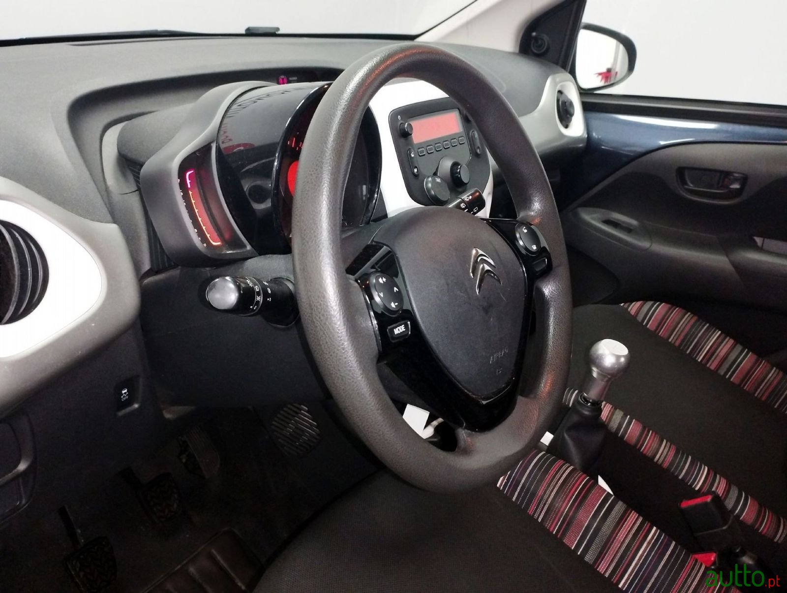 2016' Citroen C1 photo #6