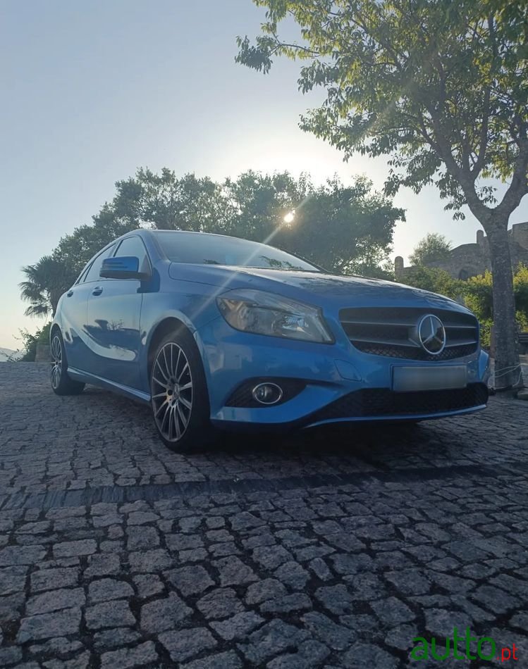 2015' Mercedes-Benz A 180 photo #2