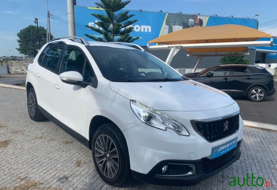 2016' Peugeot 2008 photo #5