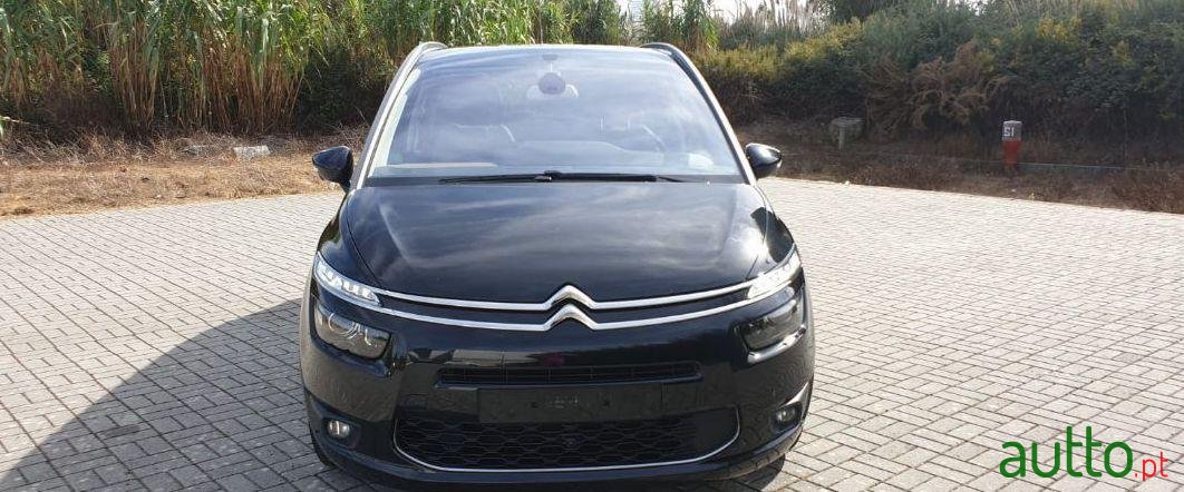 2014' Citroen C4 Grand Picasso photo #3