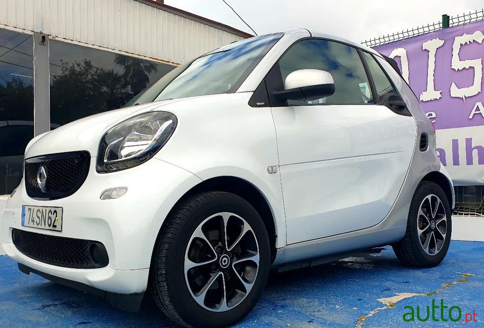 2017' Smart Fortwo photo #3