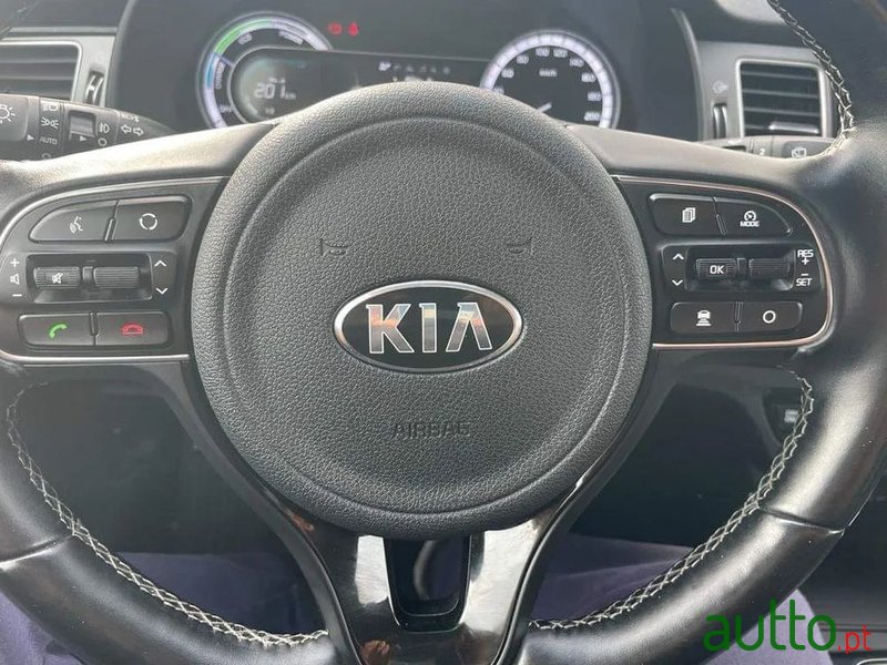 2018' Kia Niro photo #6