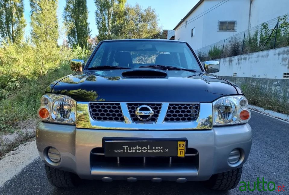 2002' Nissan Navara photo #3