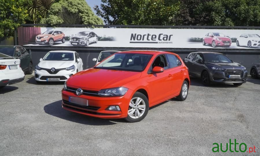 2020' Volkswagen Polo 1.0 Tsi Confortline photo #1