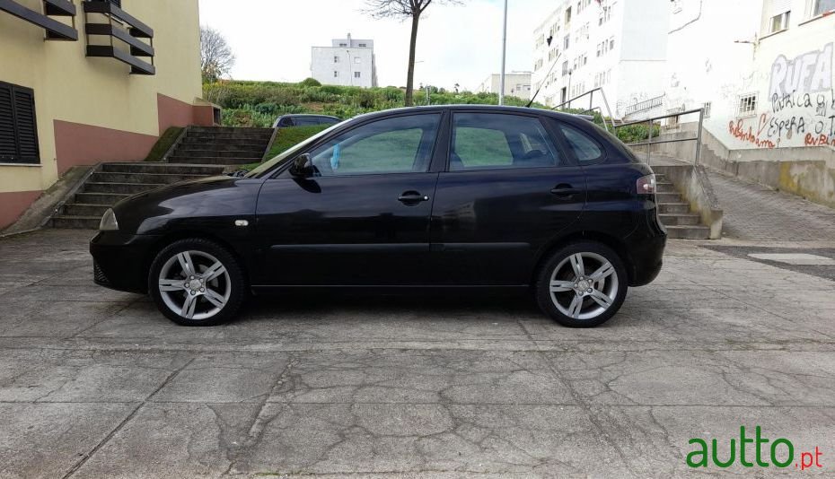 2008' SEAT Ibiza photo #2