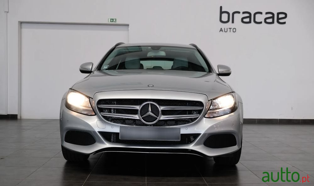 2015' Mercedes-Benz Classe C D Station photo #2